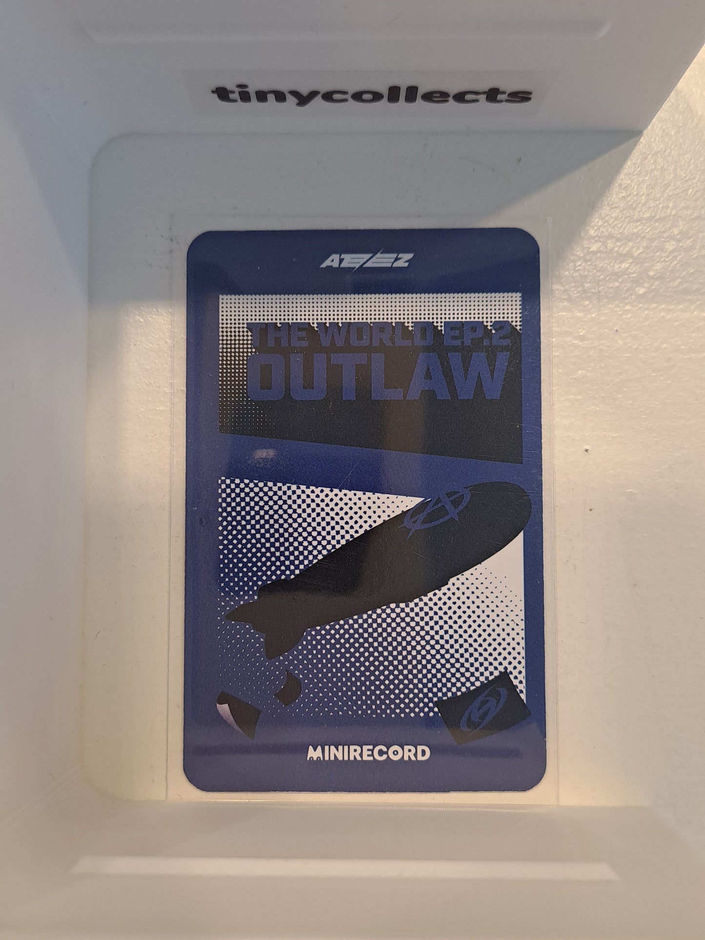 Yunho Minirecord 4.0 The World Ep. 2: Outlaw ATEEZ