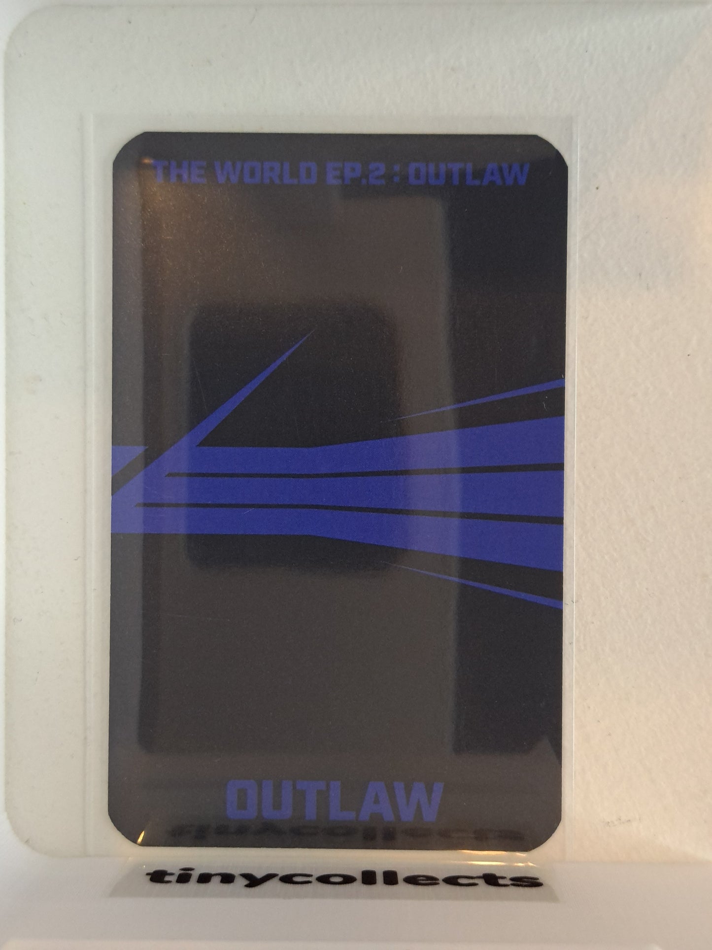 San Platform incl. photocard 1 ver. 3 The World Ep. 2: Outlaw