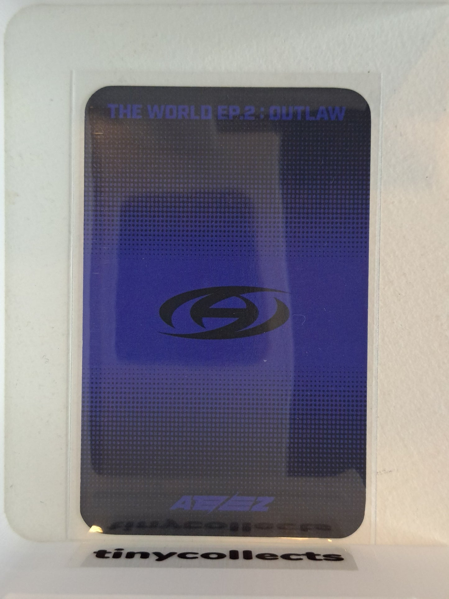 San Platform incl. photocard 2 ver. 1 The World Ep. 2: Outlaw