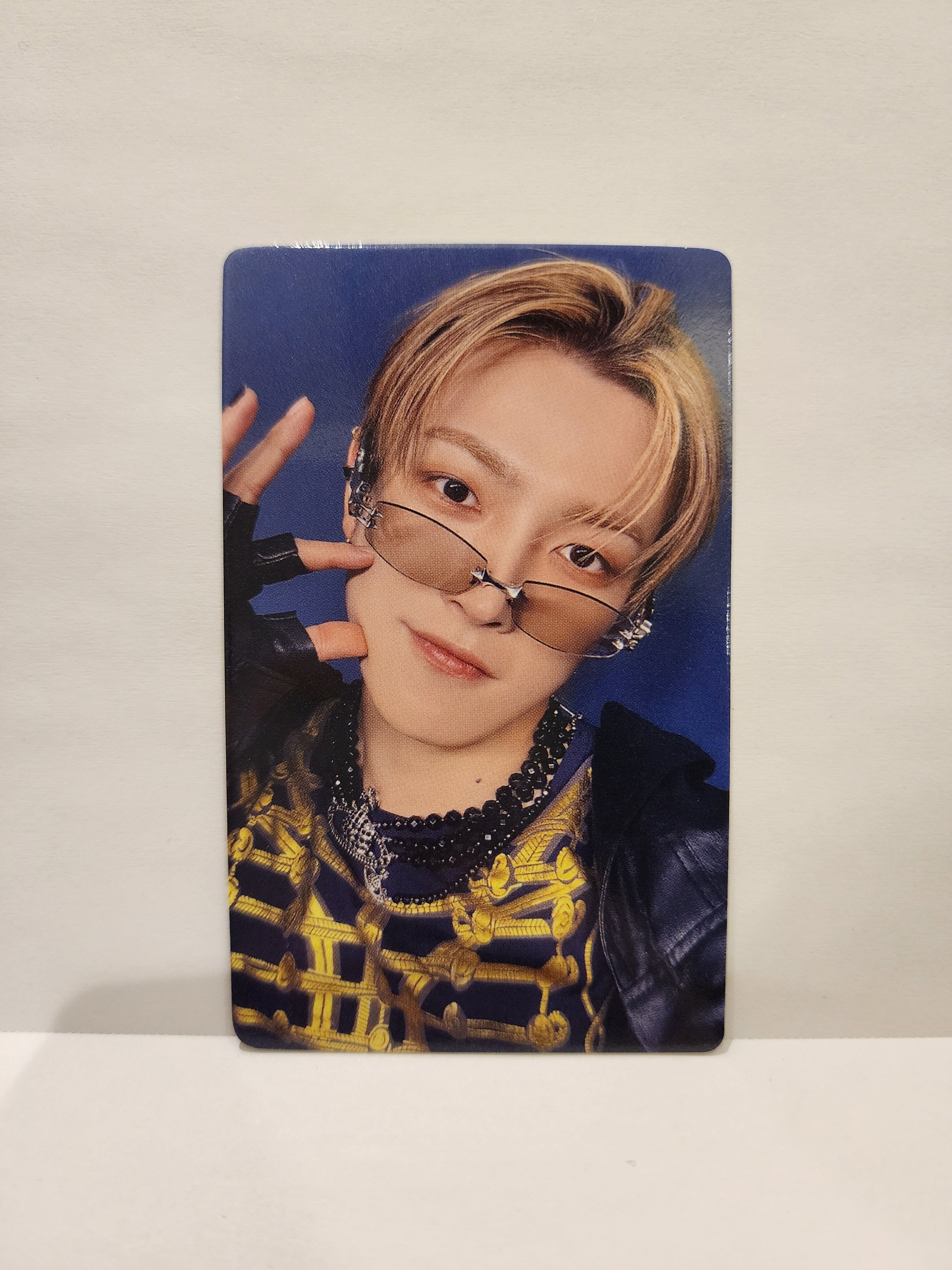 Hongjoong Jump Up 1.1 OK Heart ver. POB Album ATEEZ – Tinycollects