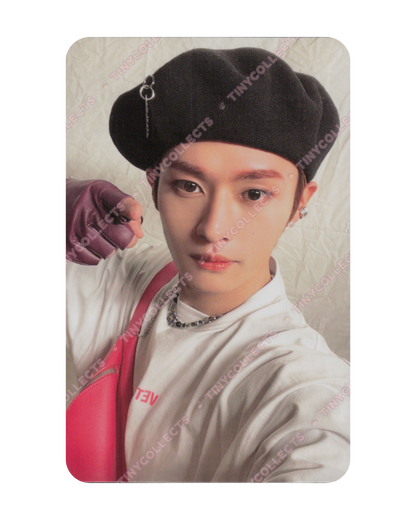 Lee Know album incl. C - Mask Off ver. Oddinary Stray Kids
