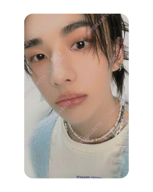 Hyunjin 5th Fanmeeting Online Purchase Benefit ver. 5 O'CLOCK Stray Kids