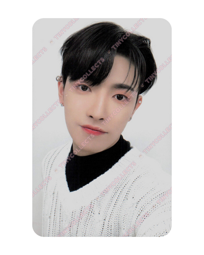 Hongjoong Kaura World Valenteez 2023 collab ATEEZ
