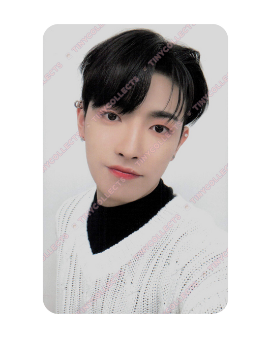 Hongjoong Kaura World Valenteez 2023 collab ATEEZ