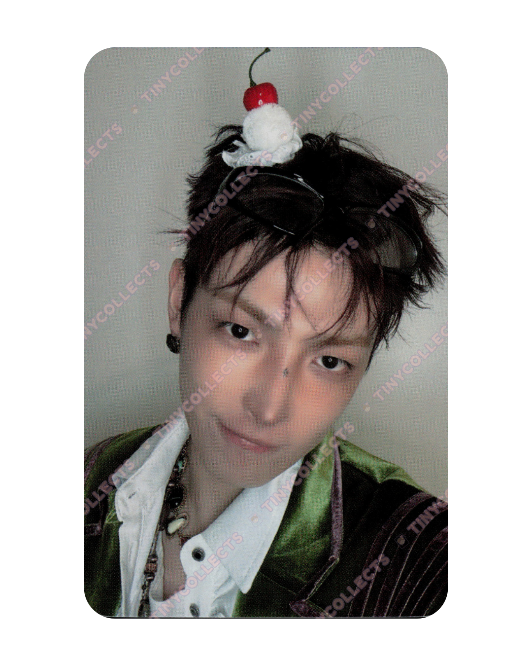 Hongjoong NY Music 1.0 Cherry Cake ver. POB Golden Hour part 5 ATEEZ