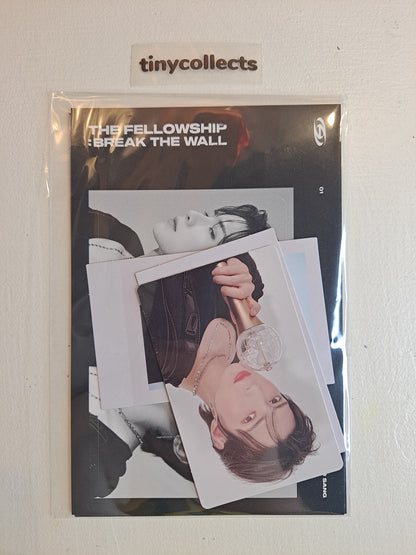Yeosang Photo set Break The Wall tour merch ATEEZ