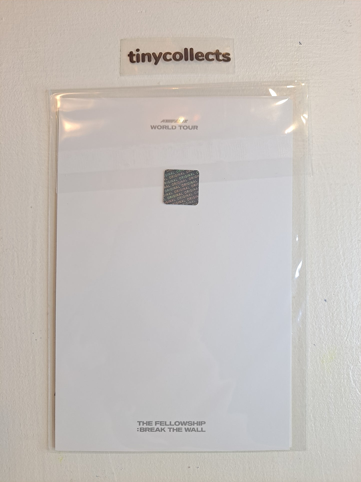 Yeosang Photo set Break The Wall tour merch ATEEZ