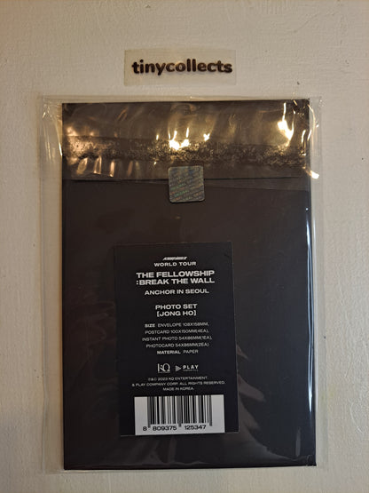 Jongho Photo Set Break The Wall - Anchor tour merch ATEEZ