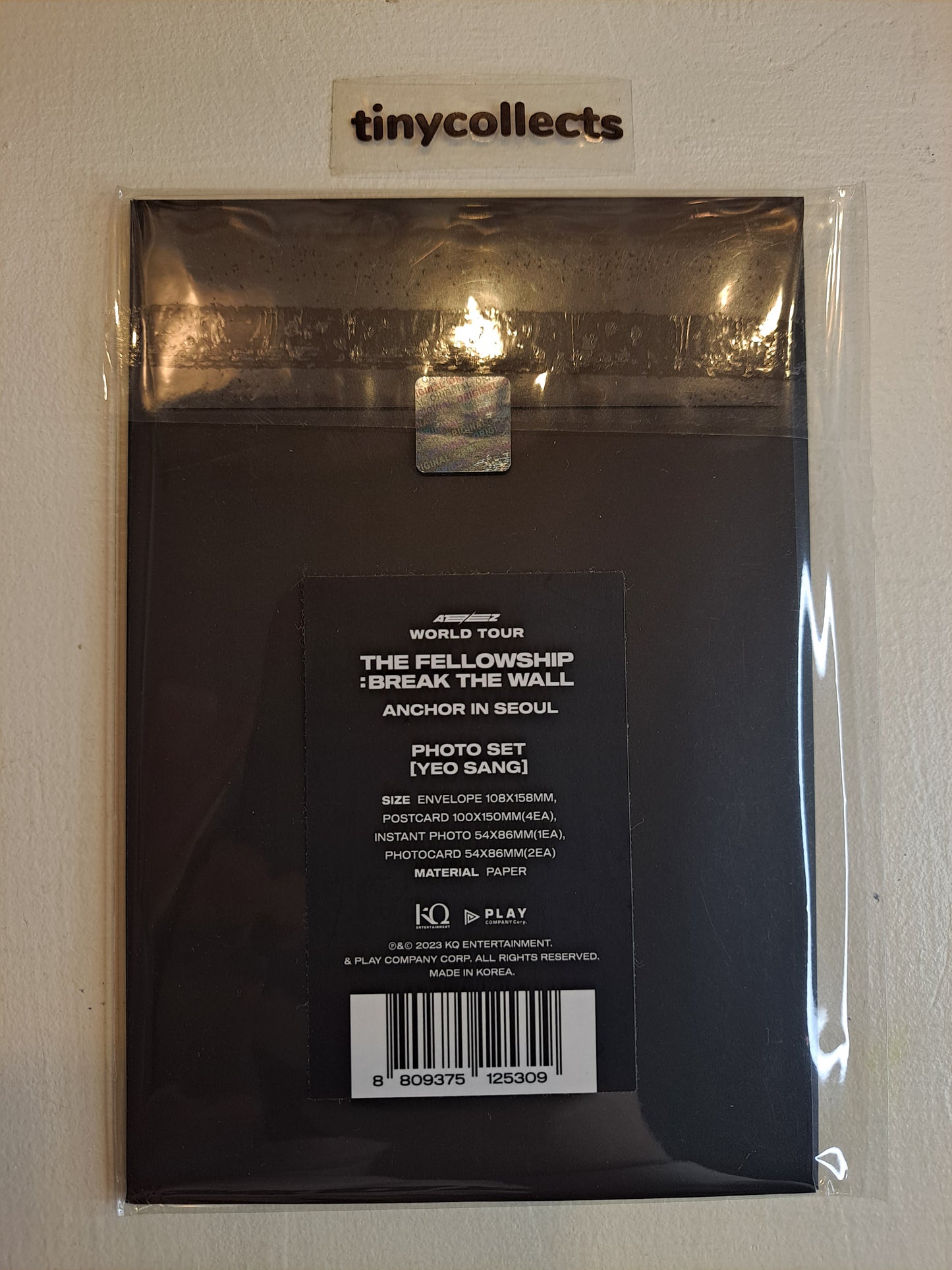 Yeosang Photo Set Break The Wall - Anchor tour merch ATEEZ