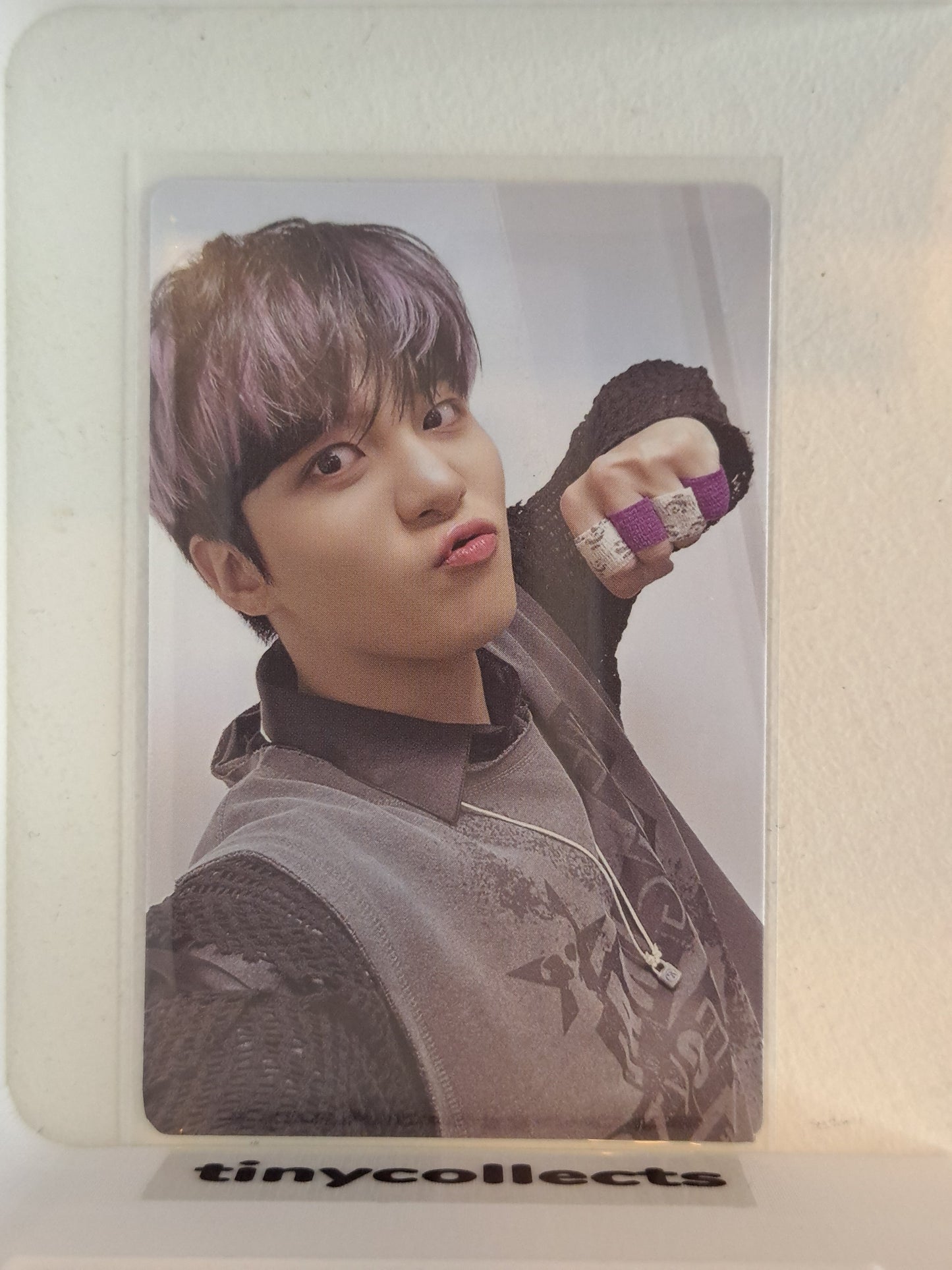 Jongho Album incl. D ver. 1 The World Ep. 2: Outlaw