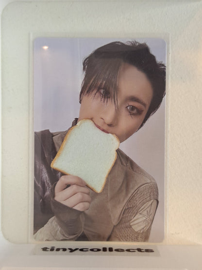 Seonghwa Album incl. Z ver. 1 The World Ep. 2: Outlaw