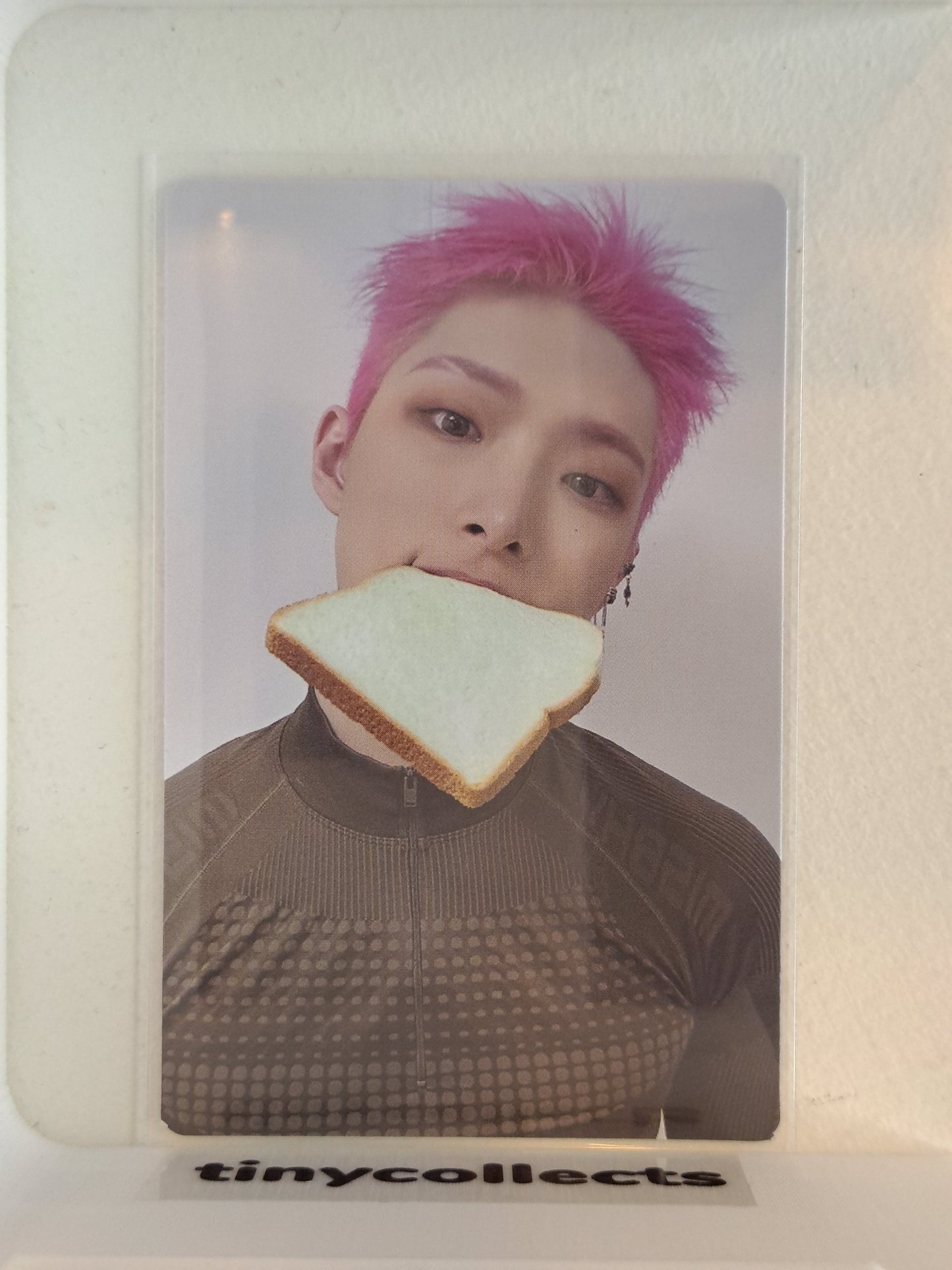 Mingi Album incl. Z ver. 1 The World Ep. 2: Outlaw