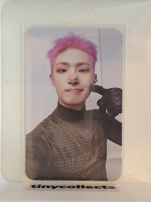 Mingi Platform incl. photocard 1 ver. 4 The World Ep. 2: Outlaw