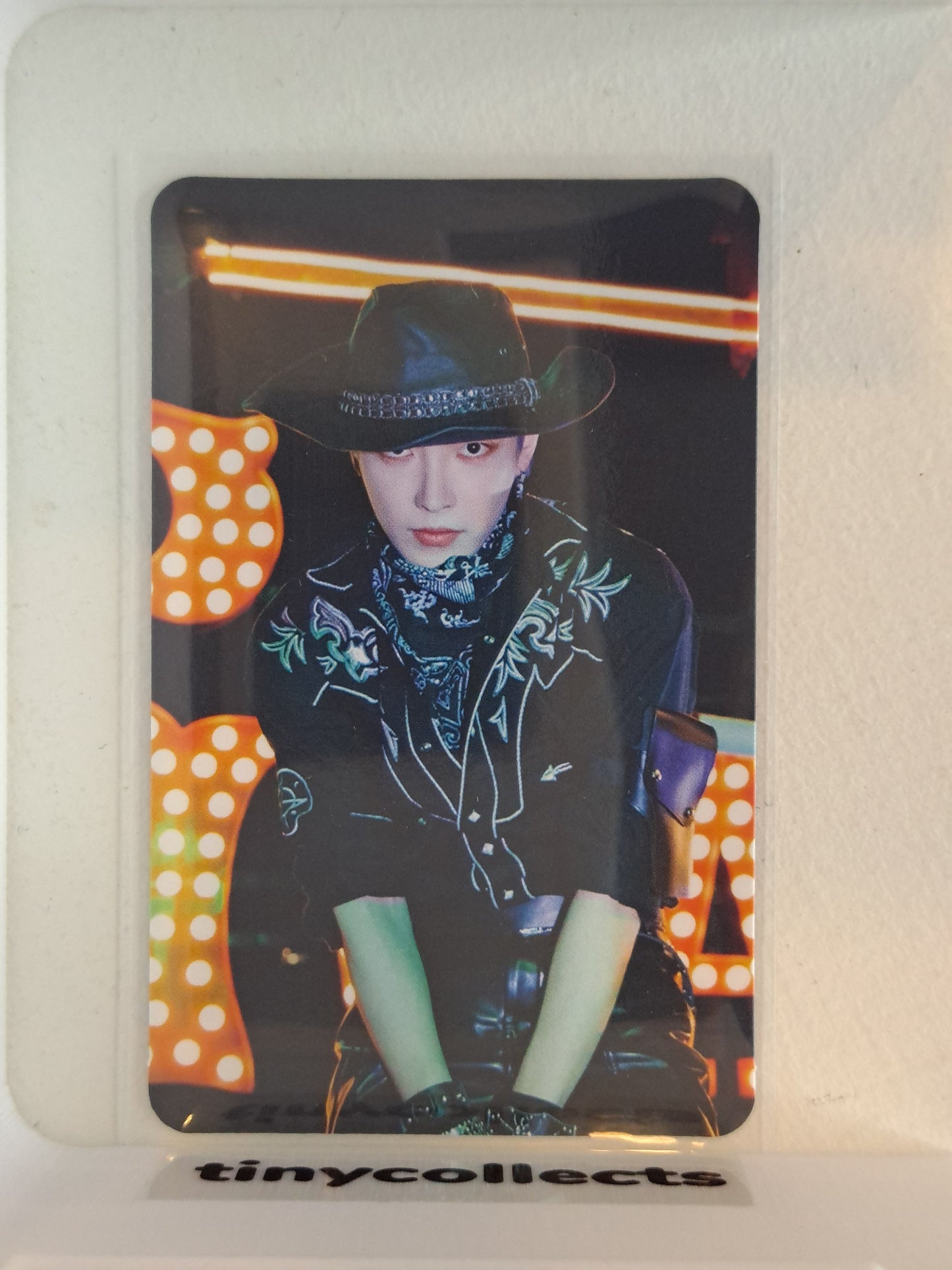 Hongjoong Platform incl. Image card full set The World Ep. 2: Outlaw