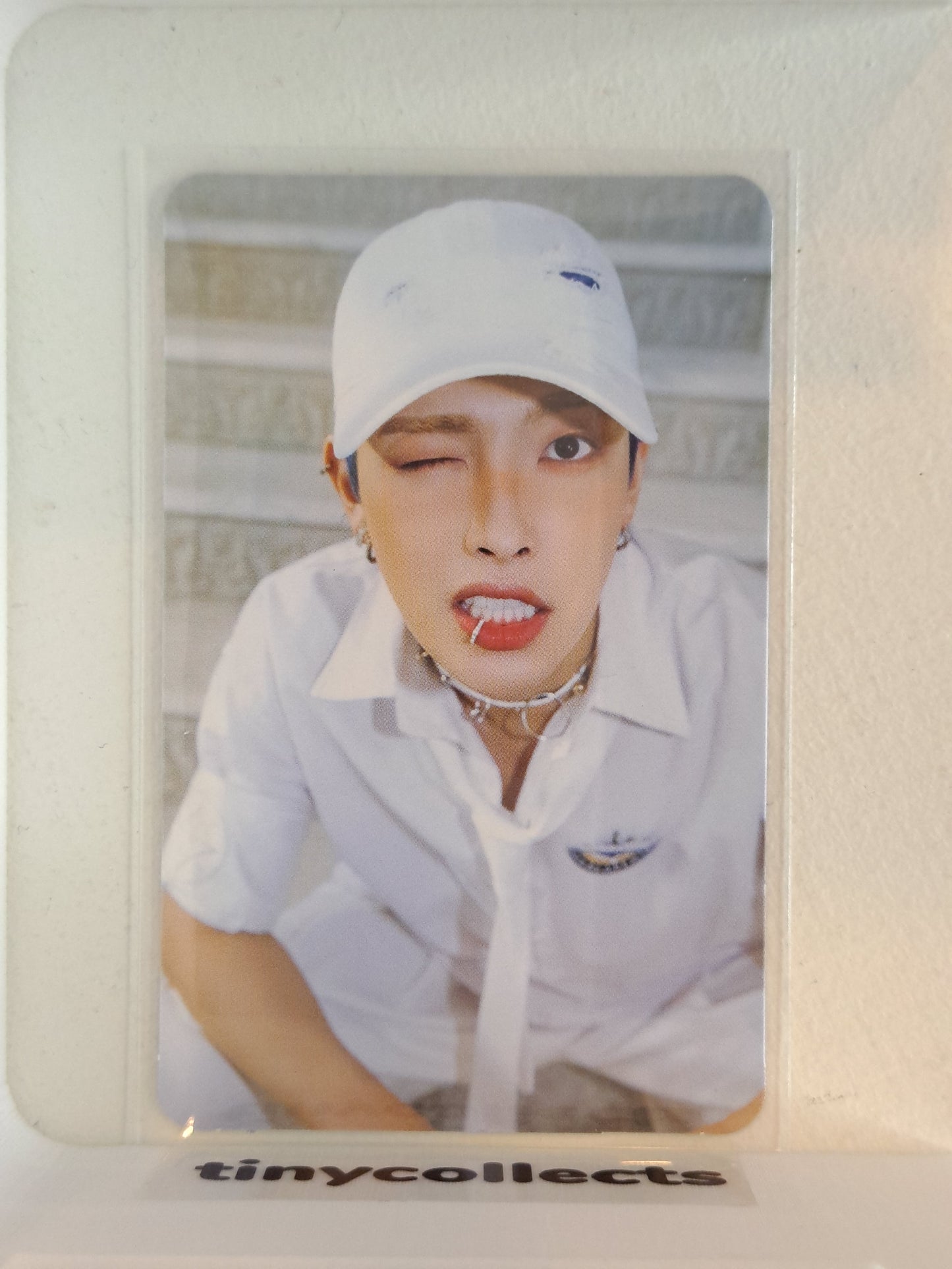 Hongjoong Platform incl. Image card full set The World Ep. 2: Outlaw