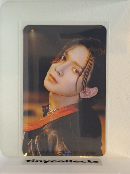 Yeosang Platform incl. Image card full set The World Ep. 2: Outlaw