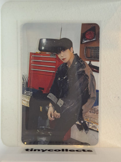 Jongho Platform incl. Image card full set The World Ep. 2: Outlaw