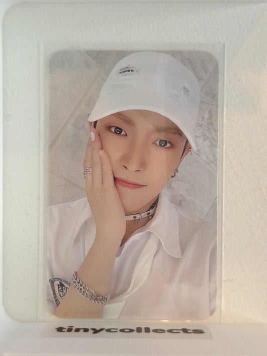 Hongjoong Platform incl. photocard 3 ver. 1 The World Ep. 2: Outlaw