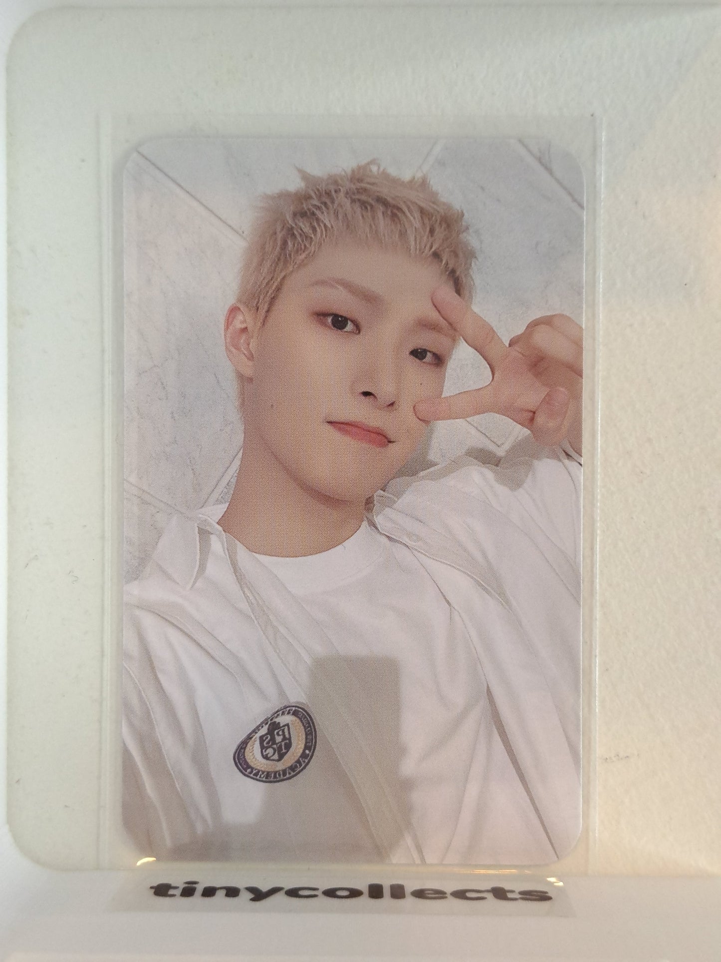 Mingi Platform incl. photocard 3 ver. 2 The World Ep. 2: Outlaw