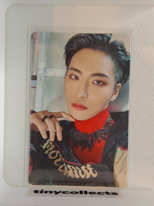 Seonghwa Album incl. Z ver. Limited The World Ep.1: Movement