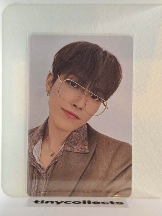 Hongjoong IYF limited incl. Photocard ver. 2 Golden Hour part 3 ATEEZ