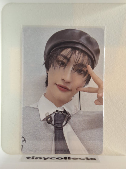 Seonghwa IYF limited incl. Photocard ver. 2 Golden Hour part 3 ATEEZ