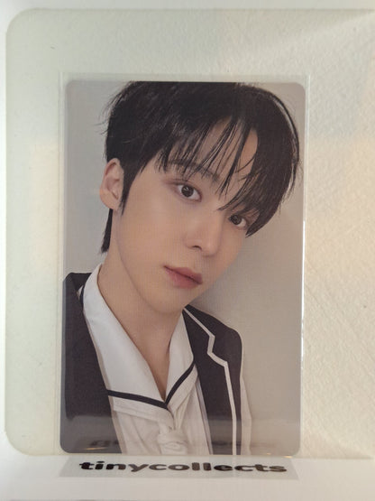 Yunho IYF limited incl. Photocard ver. 3 Golden Hour part 3 ATEEZ