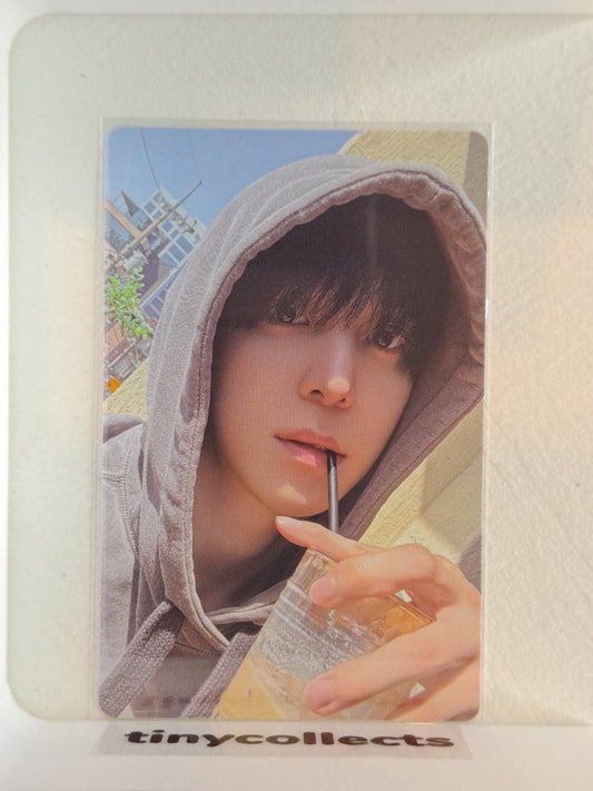 Yunho IYF limited incl. Photocard ver. 4 Golden Hour part 3 ATEEZ