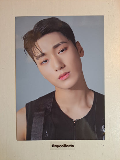 San Poster set The Fellowship: Break the Wall Tour MD ATEEZ