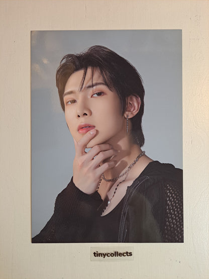 Yeosang Poster set The Fellowship: Break the Wall Tour MD ATEEZ