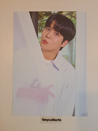 Jongho Poster set Atiny's Voyage: From A to Z MD ATEEZ