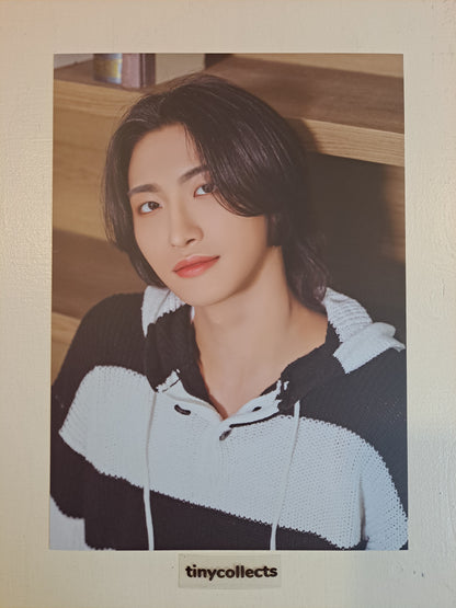 Seonghwa Poster set Atiny's Voyage: From A to Z MD ATEEZ