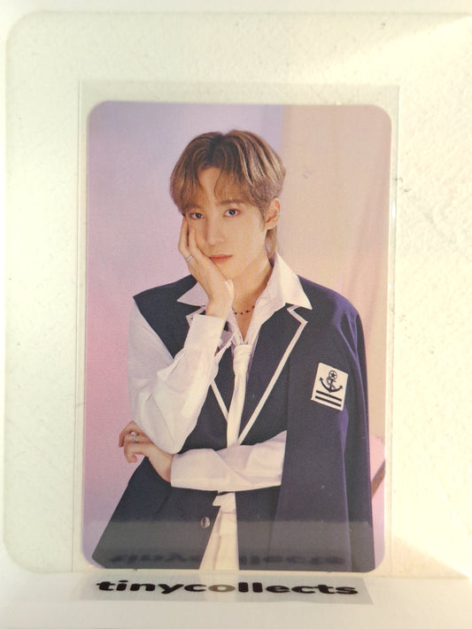Yunho trading card 4 Aniteez in Illusion ATEEZ