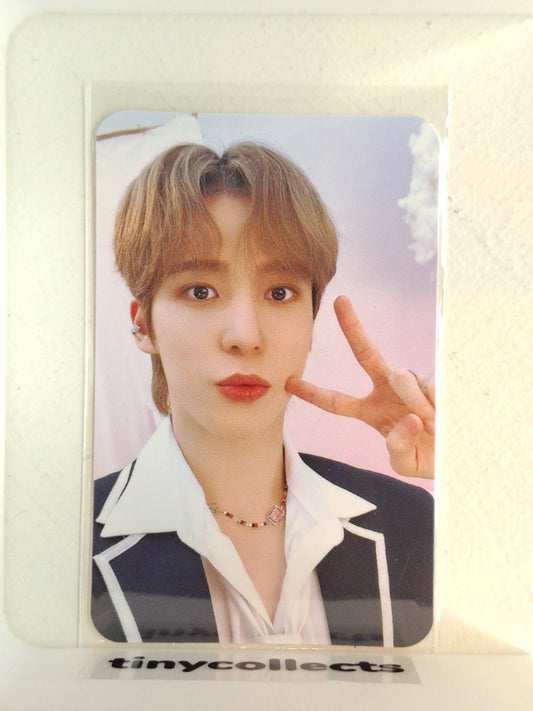 Yunho Monitor Doll Sleep ver. incl. Aniteez in Illusion ATEEZ