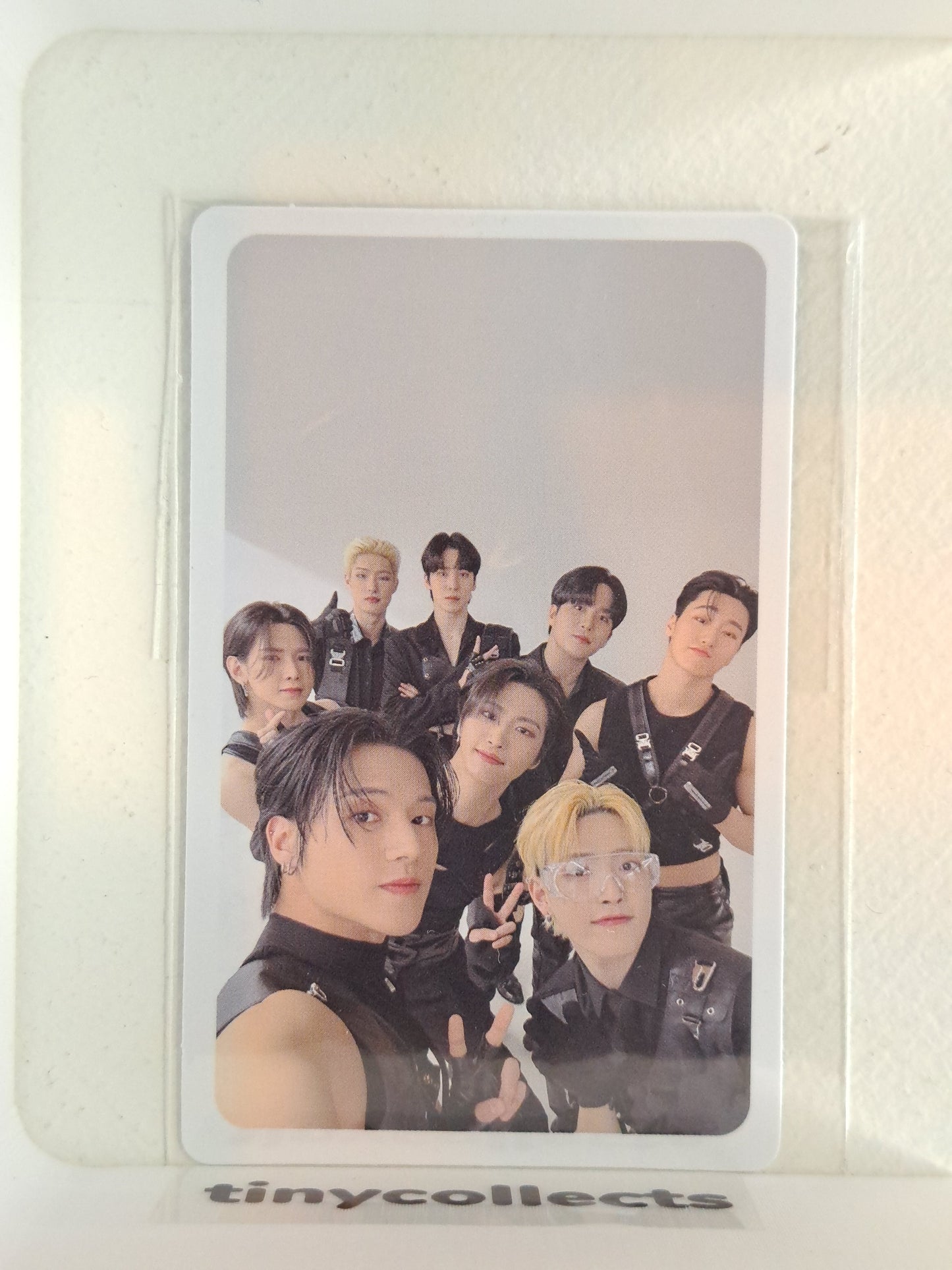 Group/OT8 Lightiny Strap incl. The Fellowship: Break The Wall Anchor in Seoul Tour ATEEZ