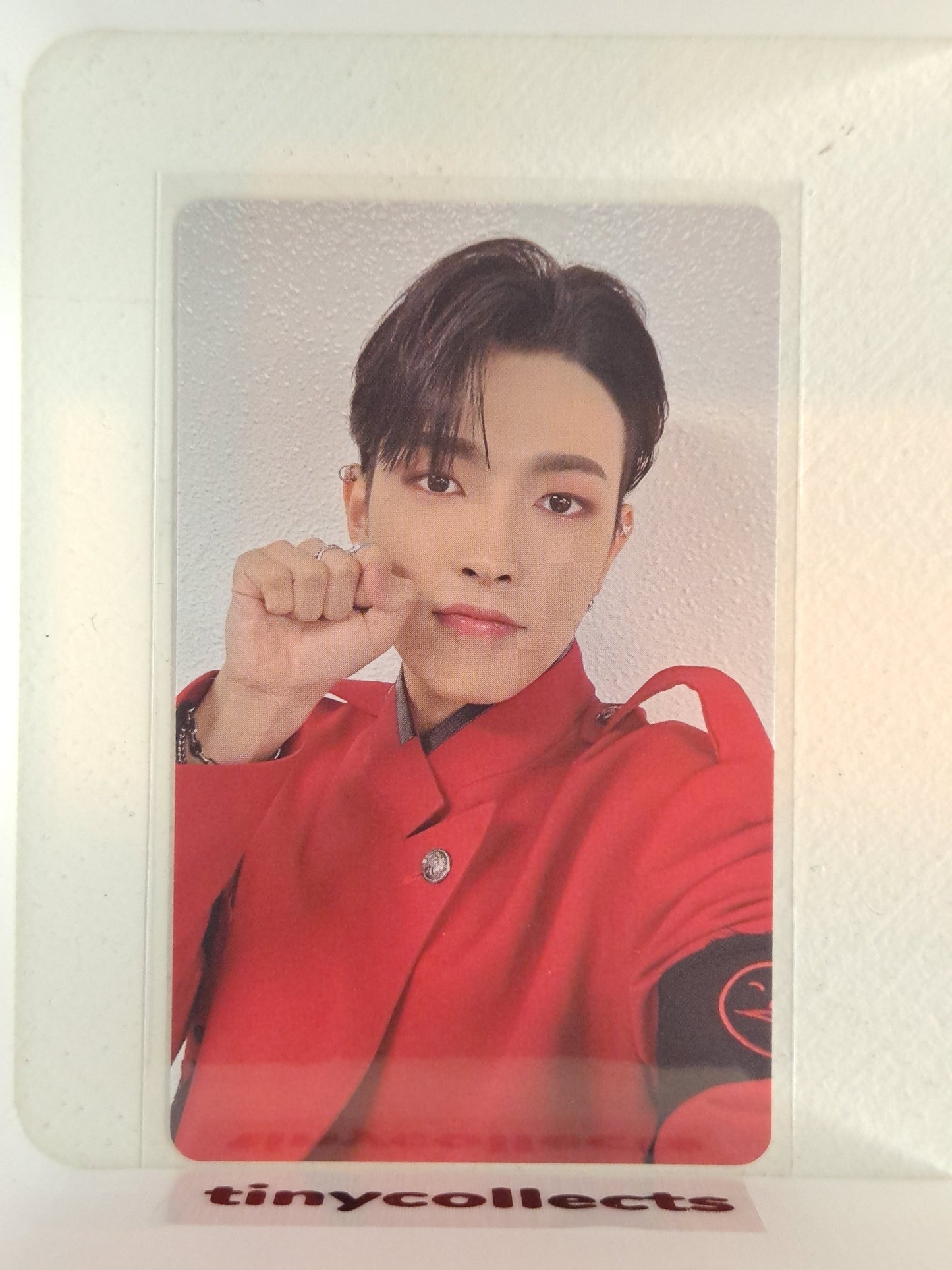 Hongjoong Blu-ray incl. The Fellowship: Break The Wall in Seoul Tour ATEEZ