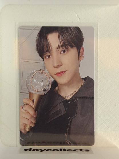 Yunho Photo set incl. MD The Fellowship: Break the Wall Tour ATEEZ