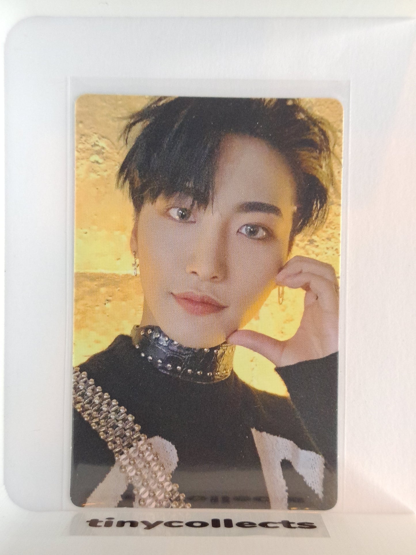 Seonghwa Album incl. A ver. 1 The World Ep.1: Movement
