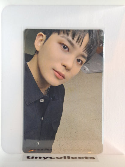 Jongho Album incl. A ver. 1 The World Ep.1: Movement