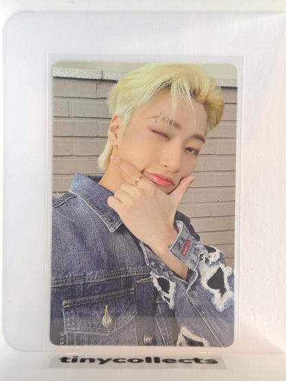 San Album incl. D ver. Limited The World Ep.1: Movement