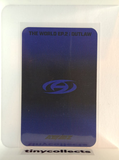Wooyoung Platform incl. photocard 3 ver. 2 The World Ep. 2: Outlaw
