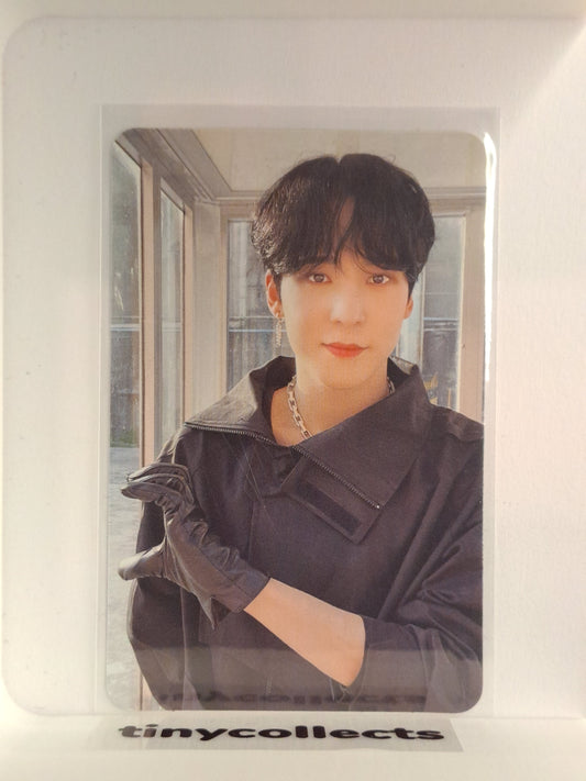 Yunho Makestar 1.1 Hand Heart ver. fansign benefit The World Ep 1: Movement ATEEZ