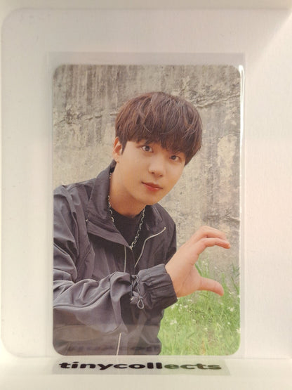 Jongho Makestar 1.1 Hand Heart ver. fansign benefit The World Ep 1: Movement ATEEZ