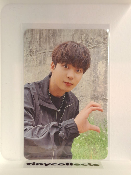 Jongho Makestar 1.1 Hand Heart ver. fansign benefit The World Ep 1: Movement ATEEZ