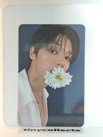 Wooyoung Apple Music 1.1 Who's the Flower? ver. POB Album ATEEZ