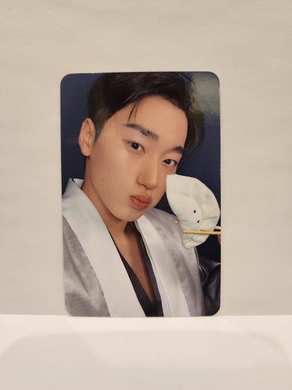 San Hellolive 1.1 Dumpling ver. POB Album ATEEZ