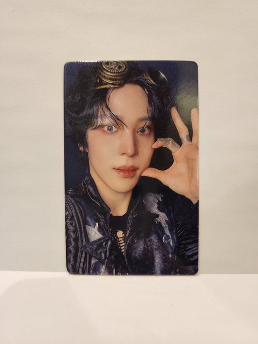 Yunho Jump Up 1.1 OK Heart ver. POB Album ATEEZ