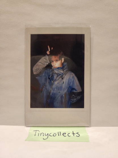 Wooyoung Apple Music Lucky Draw 1.2 Polaroid ver. Golden Hour part 4 ATEEZ