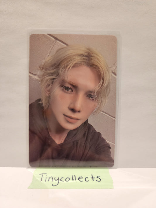 Yeosang Diary ver. A album incl. Golden Hour part 4 ATEEZ