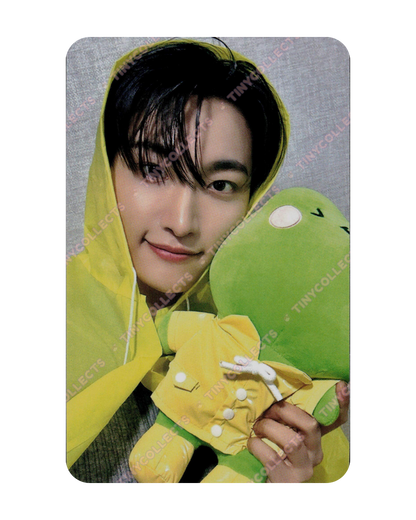 Seonghwa Jump Up Lucky Draw 1.0 Jump Up Raincoat ver. Golden Hour part 4 ATEEZ
